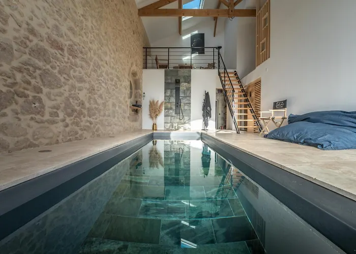 بيت ضيافة Privative - Domaine Du Plantey *