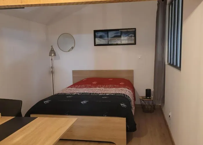 Privative - Domaine Du Plantey بيت ضيافة Castres-Gironde